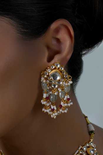 Shlok Jewels_White Stone Kundan Embellished Necklace And Earrings Set _Online_at_Aza_Fashions