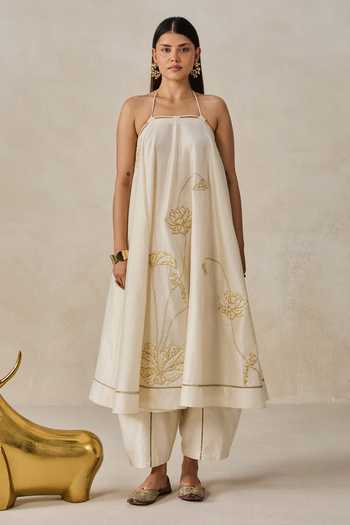 Nitika Gujral Floral Applique Anarkali With Pant 