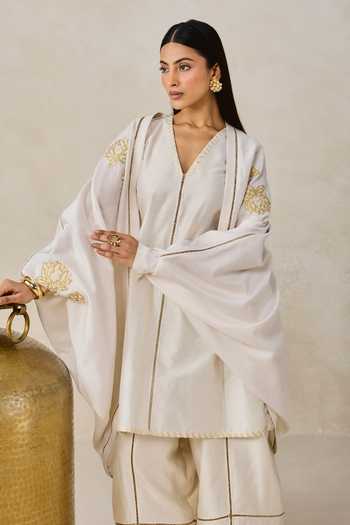 Nitika Gujral_Ivory Chanderi Open Neck, V-neck, Yes Applique Jacket Kurta Set _Online_at_Aza_Fashions