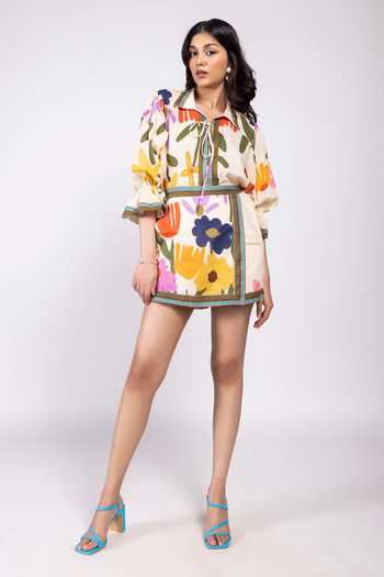 Buy_Poppi_Multi Color Bemberg Mandarin Collar Floral Printed Shirt And Skorts Set _Online_at_Aza_Fashions