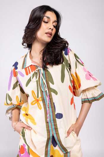 Shop_Poppi_Multi Color Bemberg Mandarin Collar Floral Printed Shirt And Skorts Set _Online_at_Aza_Fashions