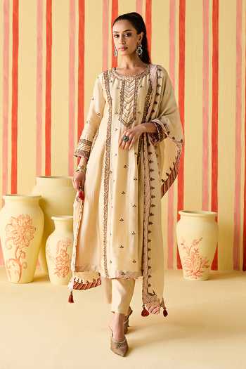 Studio Bagechaa Kamla Zardozi Work Kurta Pant Set 