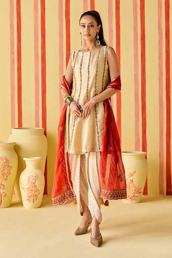 Buy_Studio Bagechaa_Gold Silk, Organza, Crepe Boat Neck Dhyuti Stripe Embroidered Kurta Set _Online_at_Aza_Fashions