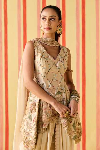 Buy_Studio Bagechaa_Gold Silk, Organza, Crepe Embroidery V-neck Sarika Resham Work Kurta Set _Online_at_Aza_Fashions