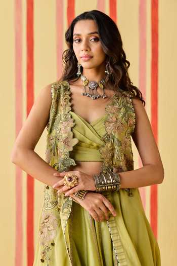 Studio Bagechaa_Olive Green Organza Sweetheart Neck Kyra Embroidered Cape Lehenga Set _Online_at_Aza_Fashions