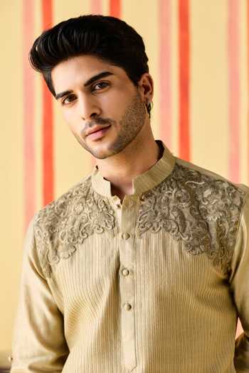 Buy Studio Bagechaa Green Chanderi, Net Samir Placement Embroidered Kurta Set Online at Aza Fashions Buy_Studio Bagechaa_Green Chanderi, Net Samir Placement Embroidered Kurta Set _Online_at_Aza_Fashions
