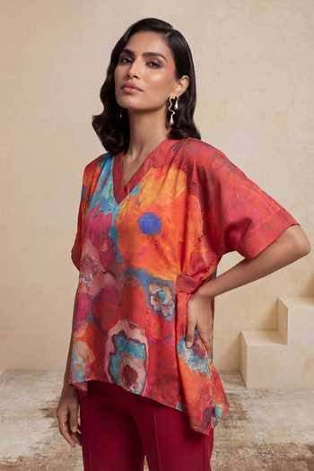 Satya Paul_Red Satin, Polyester V-neck First Impressions Printed Kaftan Top _Online_at_Aza_Fashions