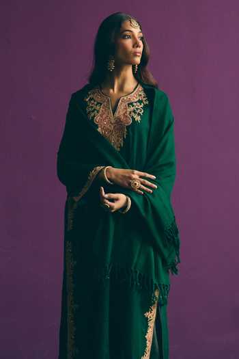 Shop_Mirasa_Green Wool Split V-neck Fariah Embroidered Kurta Set 