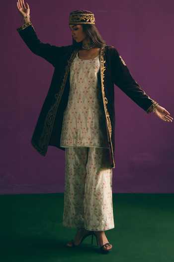 Mirasa_Brown Velvet Aaliya Embroidered Jacket _Online_at_Aza_Fashions