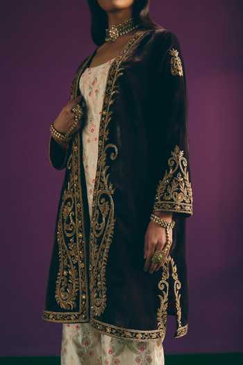 Buy_Mirasa_Brown Velvet Aaliya Embroidered Jacket 