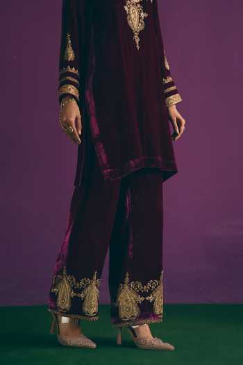 Mirasa_Wine , Tissue, Organza, Velvet V-neck Afsara Pure Kurta Set _Online_at_Aza_Fashions