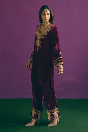 Shop_Mirasa_Wine , Tissue, Organza, Velvet V-neck Afsara Pure Kurta Set _Online_at_Aza_Fashions