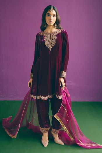 Buy_Mirasa_Wine Silk, Organza, Velvet Round Neck Sahira Pure Kurta Set 