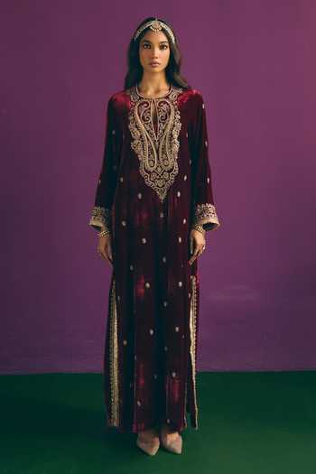 Mirasa_Maroon Silk, Velvet Round Neck Zehna Pure Straight Kurta And Pant Set _Online_at_Aza_Fashions