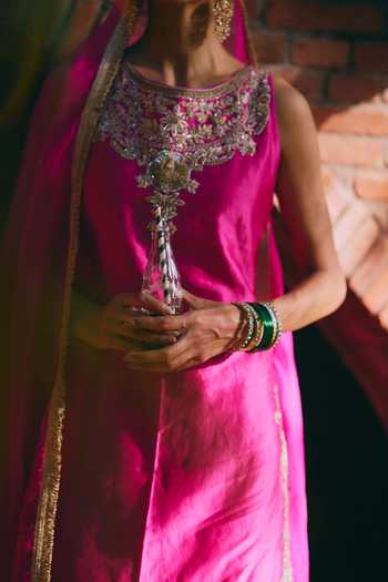 Mirasa_Pink , , Organza, Boat Neck Ruhi Pure Kurta Set _Online_at_Aza_Fashions