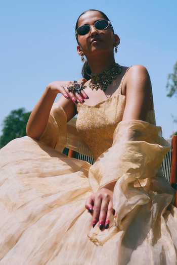 Buy_Mirasa_Gold Tissue, Brocade Sweetheart Neck Saanjh Pure Banarasi Lehenga Set _Online_at_Aza_Fashions