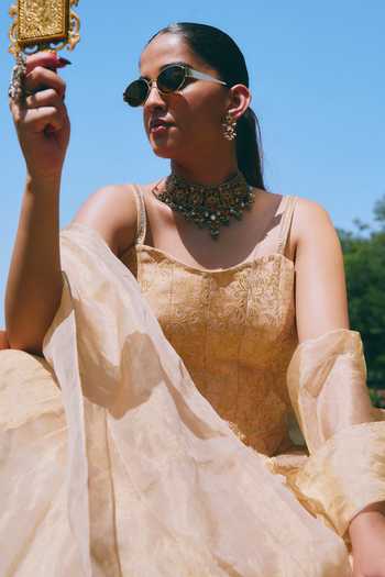 Shop_Mirasa_Gold Tissue, Brocade Sweetheart Neck Saanjh Pure Banarasi Lehenga Set _Online_at_Aza_Fashions