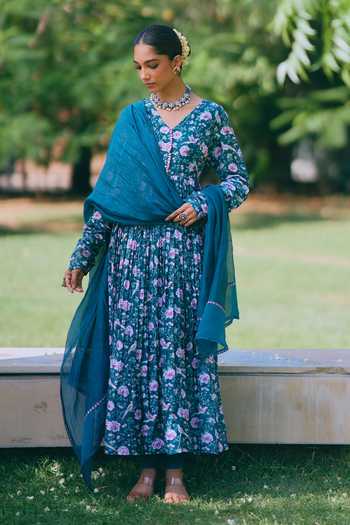 Buy_Mirasa_Green Silk, , Silk, Net V-neck Riva Printed Anarkali Set _Online_at_Aza_Fashions