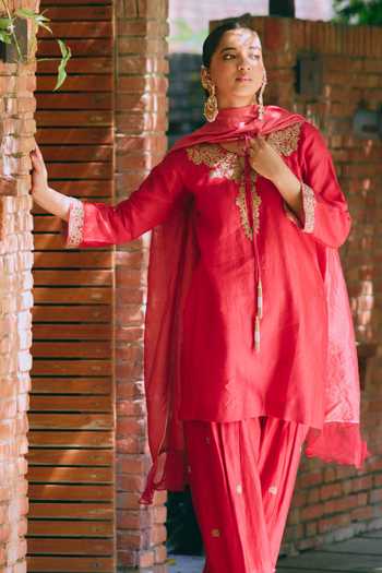 Mirasa_Red Silk, Chanderi, Tissue Yes Avira Pure Kurta Set _Online_at_Aza_Fashions