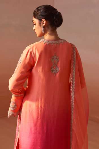 Buy Nitika Gujral Orange Silk, Organza, Dupion V-neck Carrot Embellished Ombre Kurta Set Buy_Nitika Gujral_Orange Silk, Organza, Dupion V-neck Carrot Embellished Ombre Kurta Set