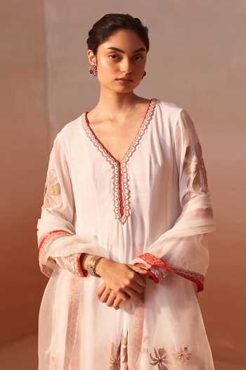 Nitika Gujral_White Georgette, Net Embroidery V-neck Embellished Anarkali Palazzo Set _Online_at_Aza_Fashions