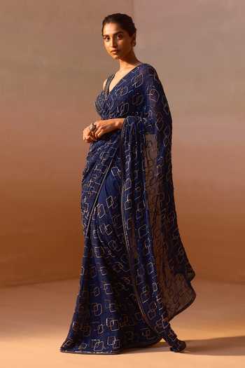 Nitika Gujral_Navy Georgette, Satin V-neck Geometric Embroidered Saree With Blouse _Online_at_Aza_Fashions