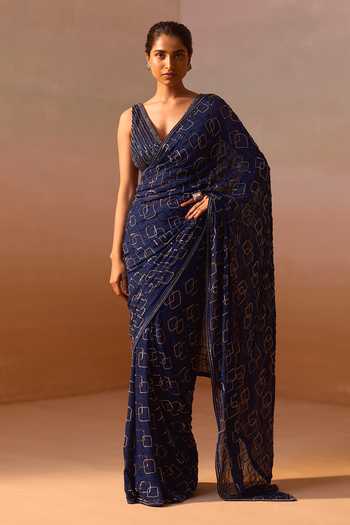 Nitika Gujral Geometric Embroidered Saree With Blouse 