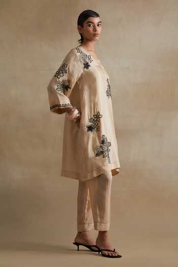 One Not Two_Cream Silk, Cotton V-neck Floral Cutwork Kurta And Pant Set _Online_at_Aza_Fashions