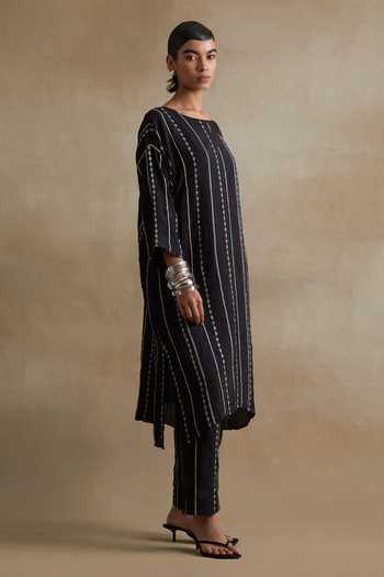 One Not Two_Black Silk Round Neck, Yes Kurta And Pant Set _Online_at_Aza_Fashions