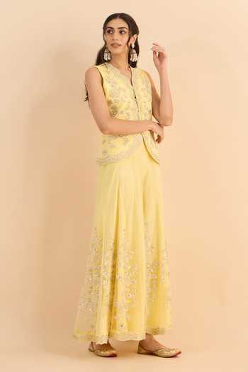 Roohbyridhimaa_Yellow Net V-neck Eva Waistcoat And Flared Pant Co-ord Set _at_Aza_Fashions