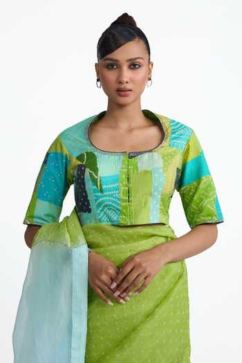 Buy_Naina Jain_Green Organza, Silk Round Neck Contrast Palla Bandhani Saree With Blouse _Online_at_Aza_Fashions