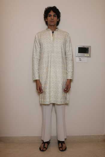 Buy_Dev Ki Raha_Ivory Silk, Cotton Dhaaga E Zar Embroidered Kurta Set _Online_at_Aza_Fashions