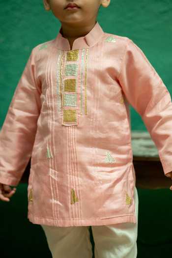 Buy_Rage Attire-Sweta Saria_Pink Silk, Bemberg, Cotton Gota Triangle Embroidered Kurta Set _Online_at_Aza_Fashions