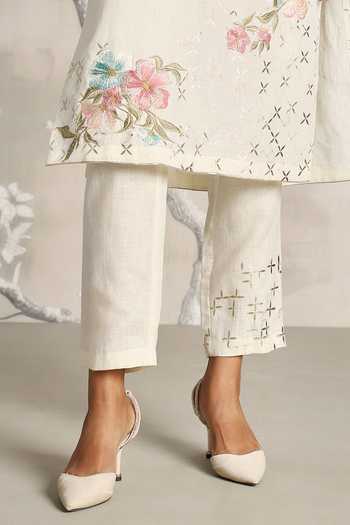 Buy_Kaveri_Off White Linen, Chiffon Embroidery V-neck Corsage Kurta Pant Set 