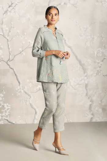 Kaveri Green Linen Embroidery Open Walk In The Clouds Karma Floral Print Top And Pant Set Online at Aza Fashions Kaveri_Green Linen Embroidery Open Walk In The Clouds Karma Floral Print Top And Pant Set _Online_at_Aza_Fashions