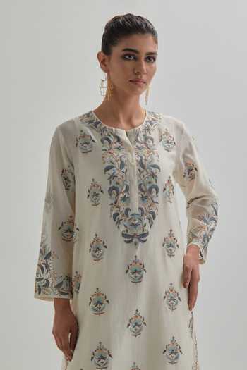Buy_Kora_Off White , Chanderi, Cotton, Organza Floral Embroidered Kurta Set 
