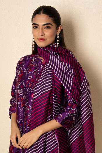 Shop_Kameez_Purple Chanderi, Cotton Split V-neck Plum Floral Print Kurta Set _Online_at_Aza_Fashions