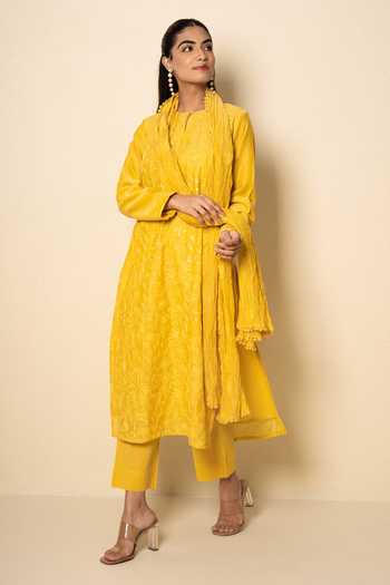 Shop_Kameez_Yellow Chanderi, Muslin (mulmul), Cotton Keyhole Floral Embroidered Kurta Set _Online_at_Aza_Fashions