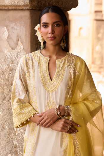Buy_Sheetal Batra_Ivory , Chanderi, Organza Embroidery Split Nurvi Kurta And Palazzo Set _Online_at_Aza_Fashions
