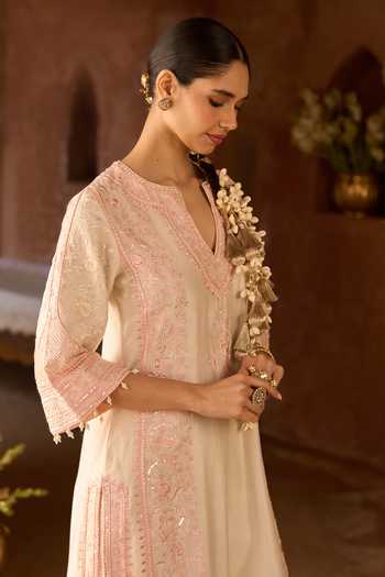 Buy Sheetal Batra Pink , , Chanderi, Embroidery Split Nurvi Kurta Set Online at Aza Fashions Buy_Sheetal Batra_Pink , , Chanderi, Embroidery Split Nurvi Kurta Set _Online_at_Aza_Fashions