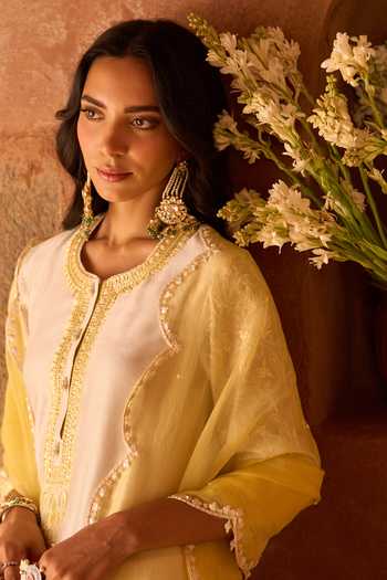 Buy Sheetal Batra Yellow , Chanderi, Organza Round Neck Ena Kurta Set Online at Aza Fashions Buy_Sheetal Batra_Yellow , Chanderi, Organza Round Neck Ena Kurta Set _Online_at_Aza_Fashions