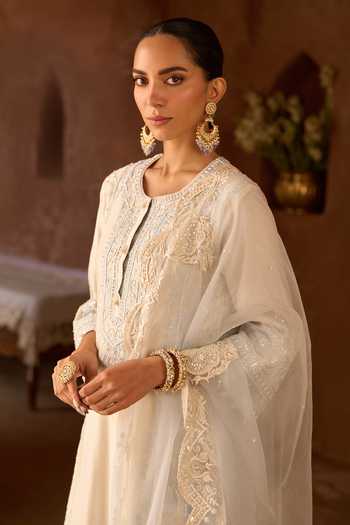 Sheetal Batra Blue , Chanderi, Organza Embroidery Round Neck, Yes Ena Kurta Set Online at Aza Fashions Sheetal Batra_Blue , Chanderi, Organza Embroidery Round Neck, Yes Ena Kurta Set _Online_at_Aza_Fashions