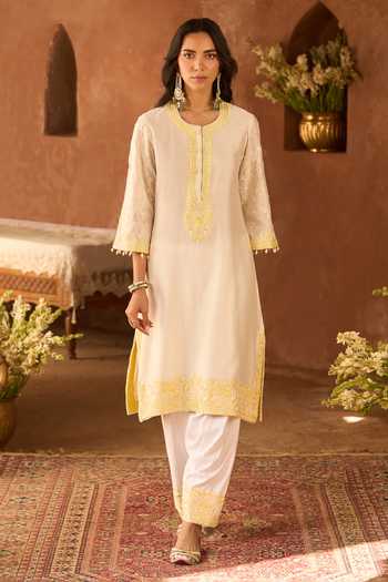 Buy_Sheetal Batra_Ivory , Chanderi, Cotton, Organza Round Neck, Yes Anam Kurta Set _Online_at_Aza_Fashions