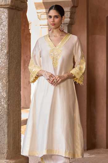 Sheetal Batra_Yellow Silk, Chanderi, Cotton V-neck Sahabat Kaftan And Salwar Set _Online_at_Aza_Fashions