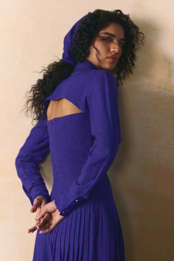 Zwaan_Blue Viscose, Linen Keyhole Neck Veya Collared Jacket _Online_at_Aza_Fashions