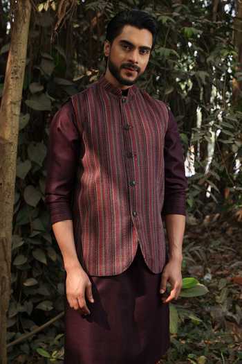 Surabhi Agarwal Stripe Pattern Nehru Jacket Kurta Set 