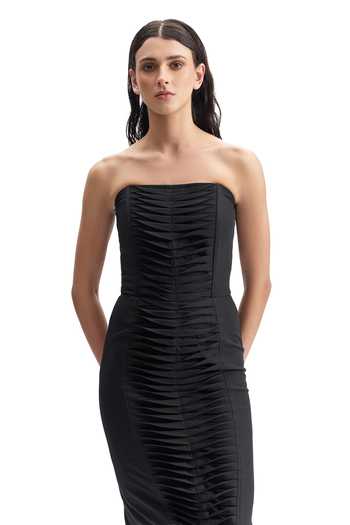 Buy_Cilvr_Black Viscose, Polyester Bandeau Neck Contour Pleated Midi Dress 