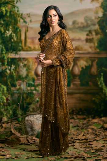 Shop Samyukta Singhania Gold Net V-neck Saree And Blouse Set Shop_Samyukta Singhania_Gold Net V-neck Saree And Blouse Set