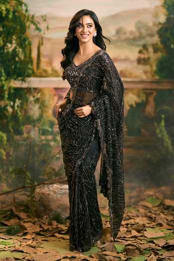 Buy_Samyukta Singhania_Black Net V-neck Sequin Embellished Saree And Blouse Set 