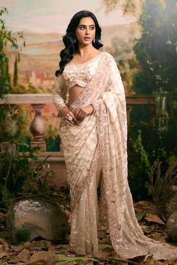 Buy_Samyukta Singhania_Gold Georgette Sweetheart Neck Embroidered Saree And Blouse Set _Online_at_Aza_Fashions